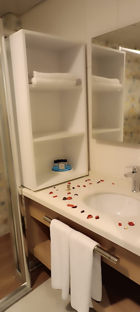 Photo 46