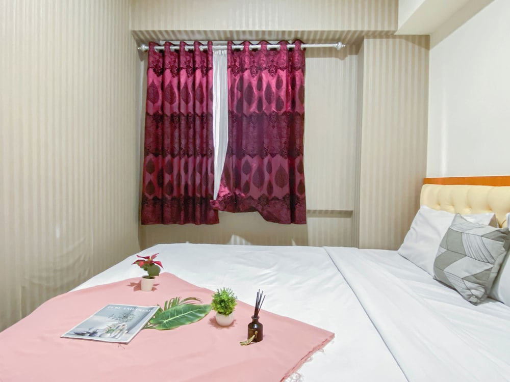 Comfort And Tidy 2Br With Extra Room Apartment Meikarta