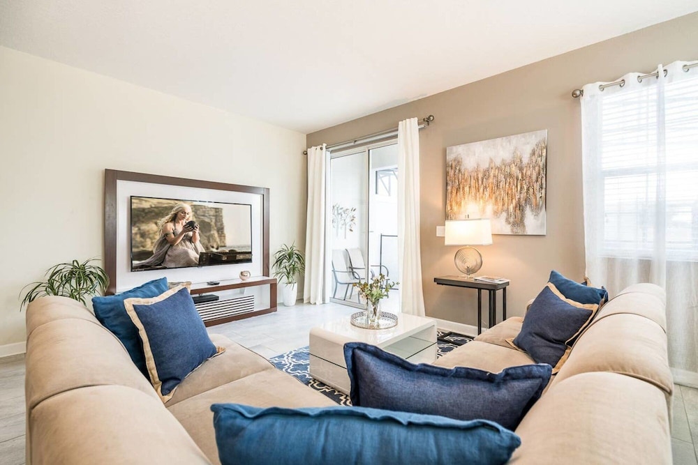 Pleasant House in Storey Lake - Image 2