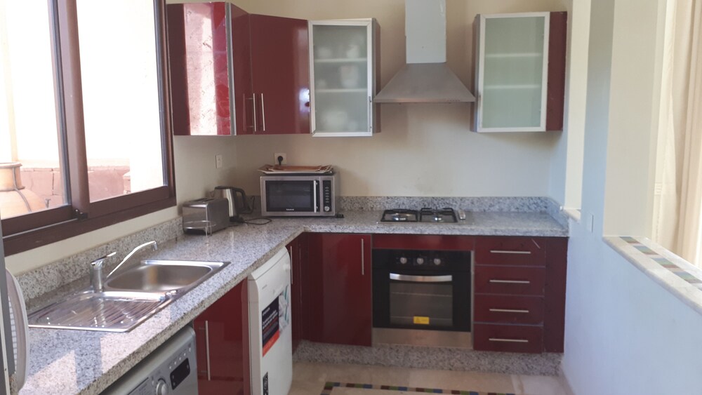 Apple Villa 33
