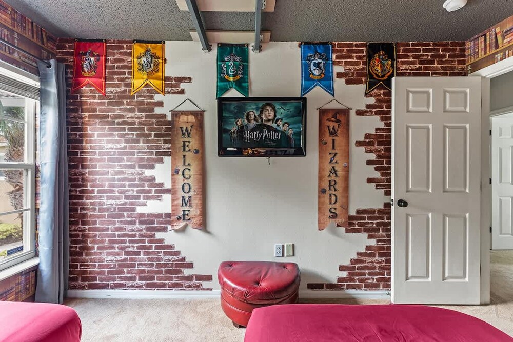 Harry Potter Themed 3 BR