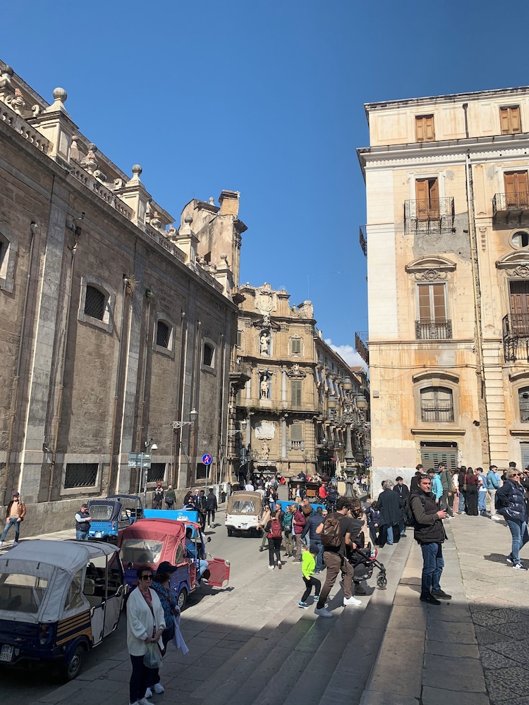 George House Palermo