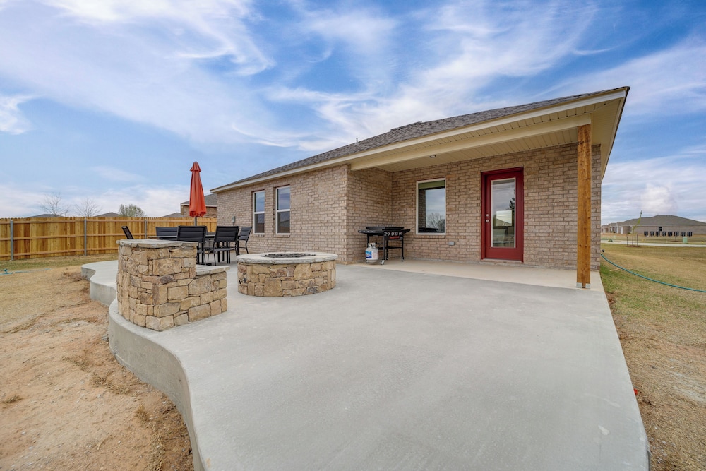 Family-friendly, Pets Welcome: Broken Arrow Gem!