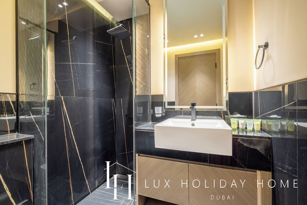 LUX The Modern Binghatti Canal Suite 2