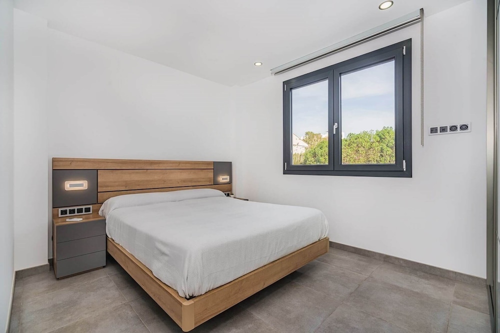 NEW 2020 - Villa Corb Mari I view 5