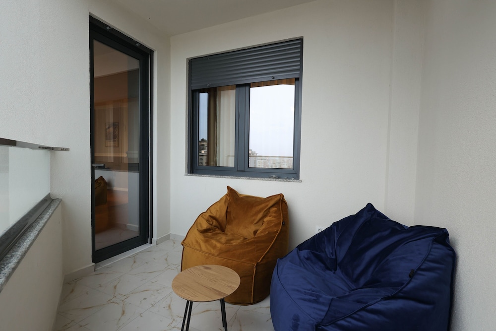 Grandstay Apartments 64