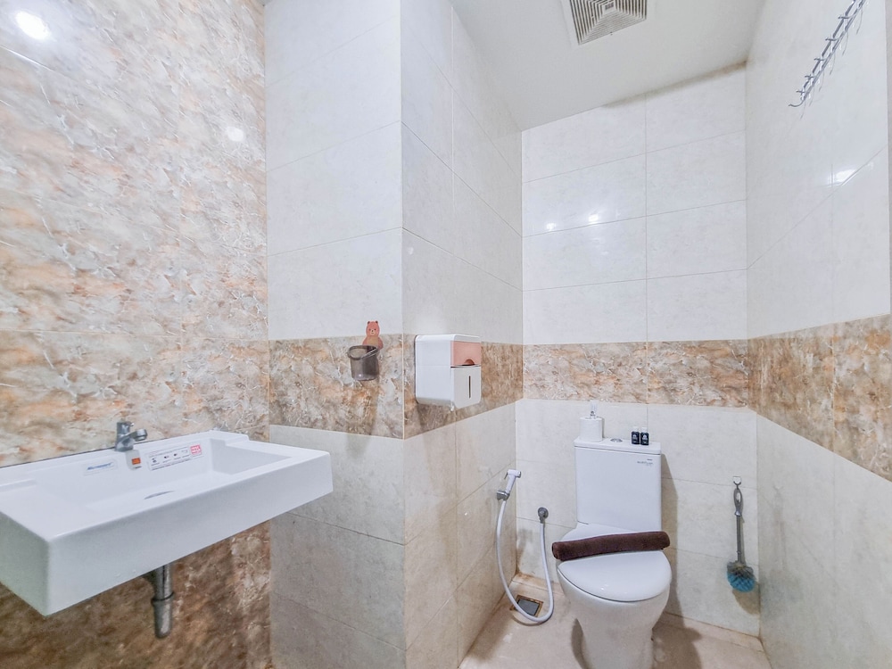 Mountain View Studio for 6 Pax at Mataram City Apartment