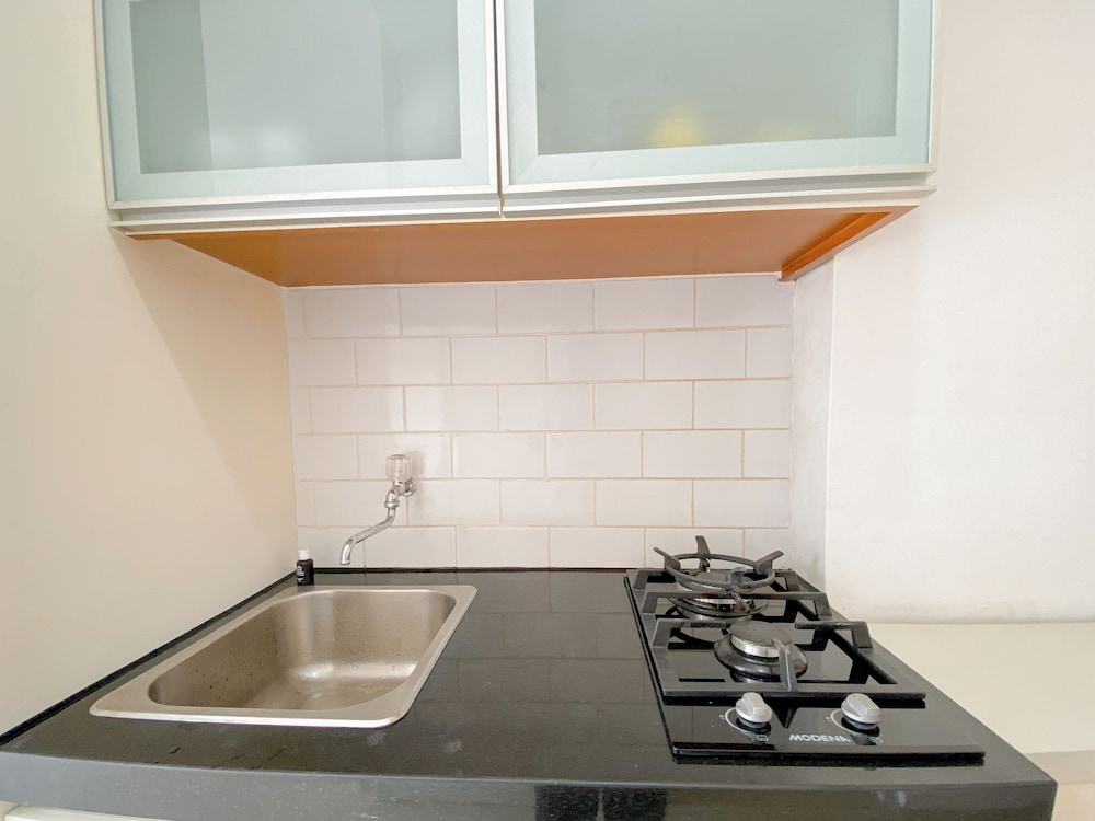 The Modern Studio Apartment At Parahyangan Residence