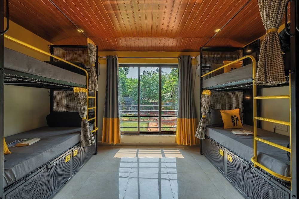 The Hosteller Lonavala City Centre