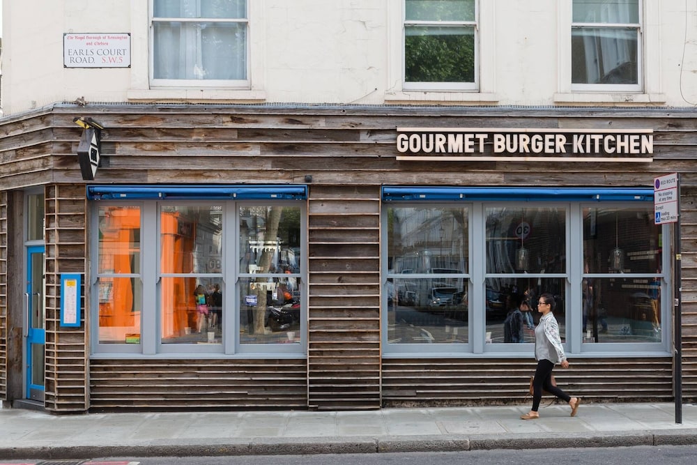 Redcliffe Square XII by Onefinestay