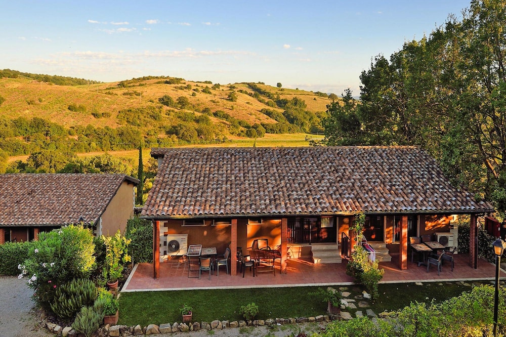 Apartment in Residence Borgo Magliano, in Magliano