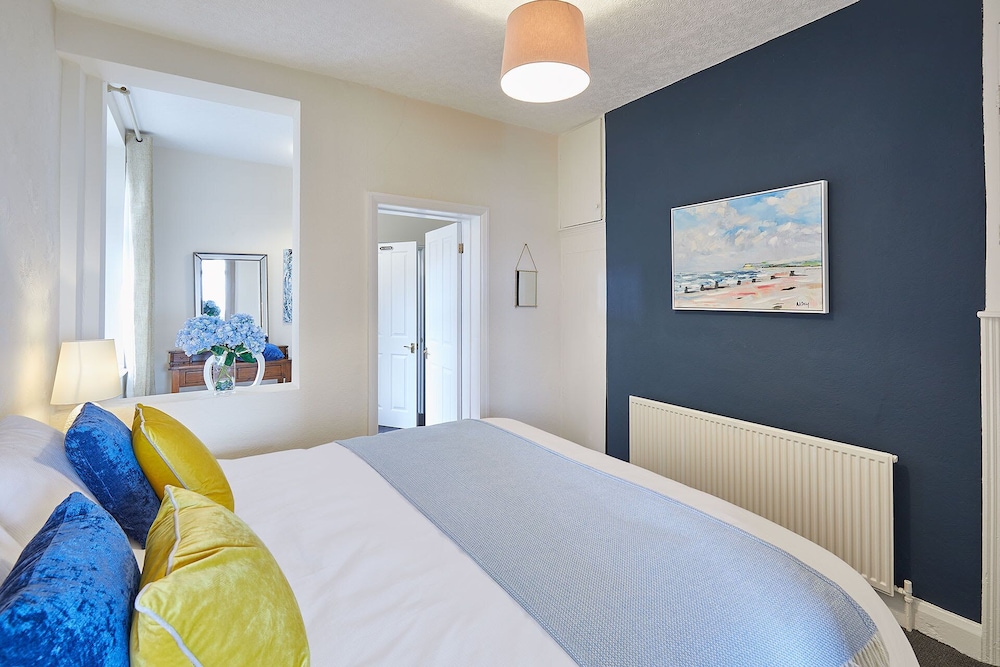 Host Stay Rockpool view 4