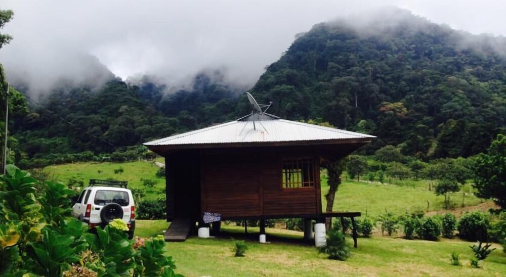 Lemon House Monteverde view 4