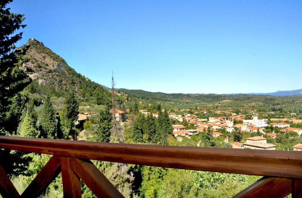Luxury Stone Mansion in Mystras photo 2