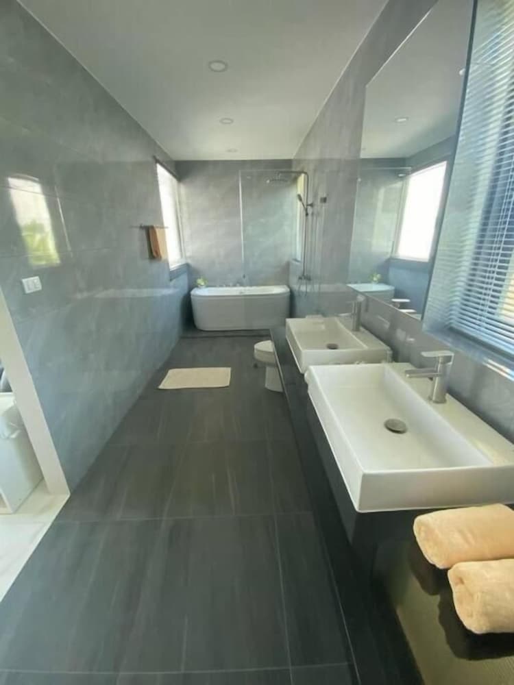 Costa Brand New 3BR Villa Pool V35
