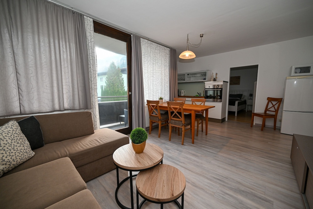 Domizil Alpine Retreat 11 With Balcony