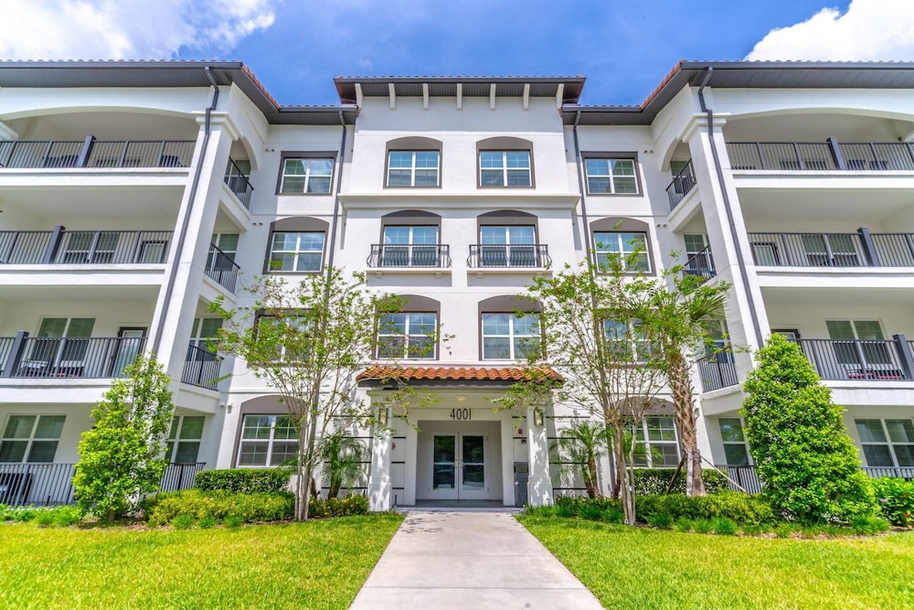 4001 Vista Cay