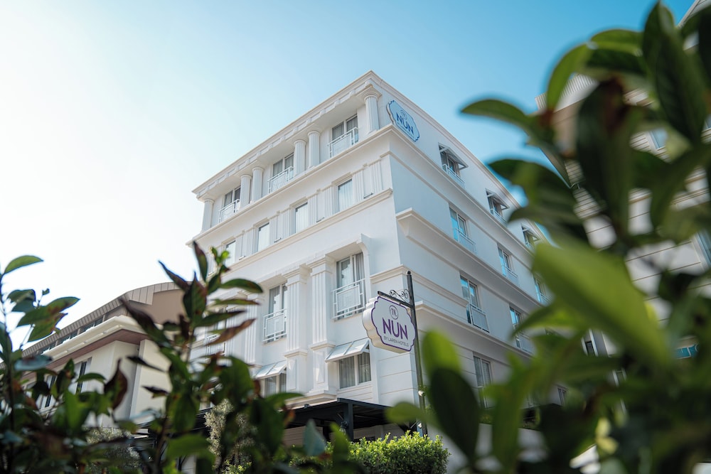 Nun By Laren Hotels - Image 43