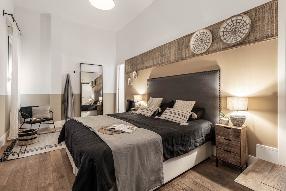 Cremano - 1 Bedroom and Office in Centro