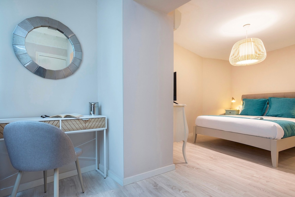Elegant Apartment in C diz Plaza de Espa a I