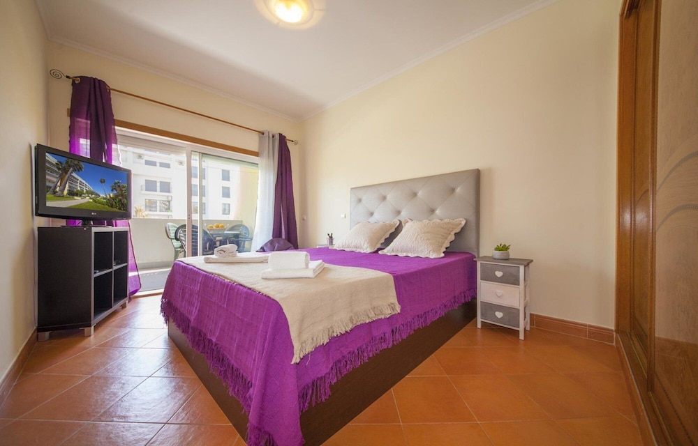 B11 - Condominio do Mar Apartment view 3