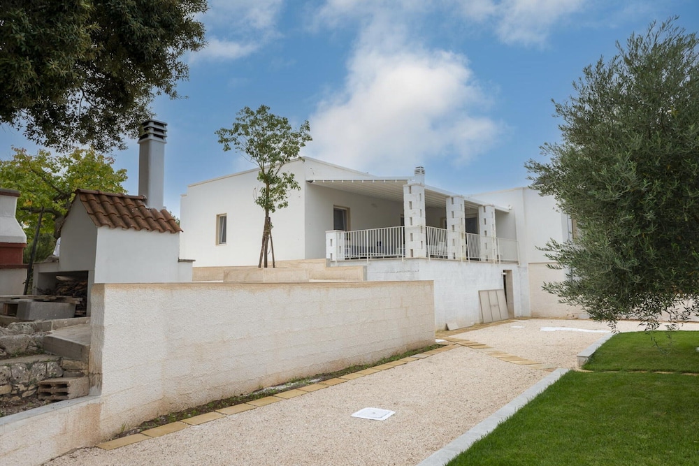 Villa Near Cisternino With Pool and Orchard