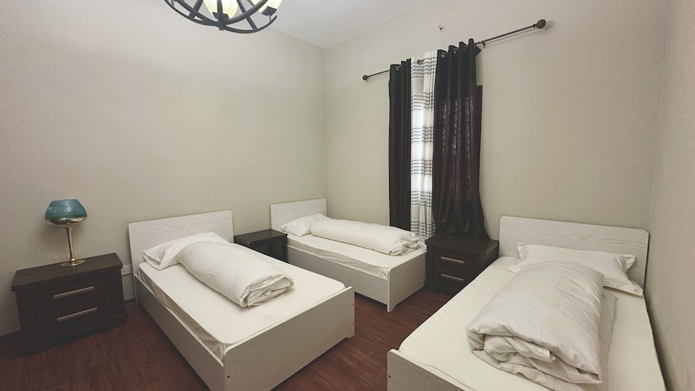 Roushan Resort