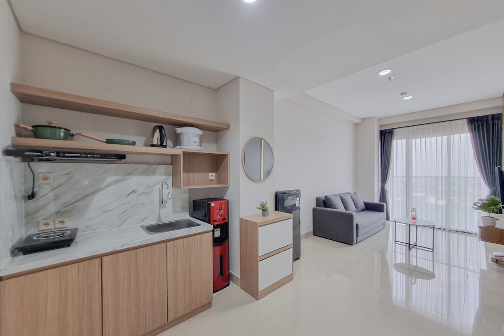 Well Furnished 1Br At Patraland Amarta Apartment