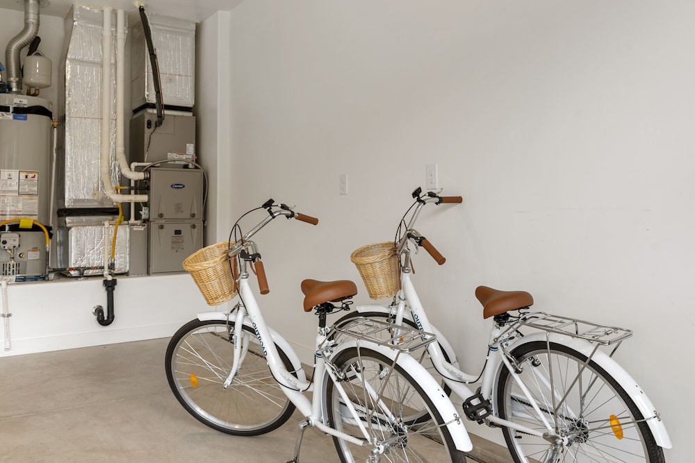 Adventure Basecamp 4 Bedroom Townhouse