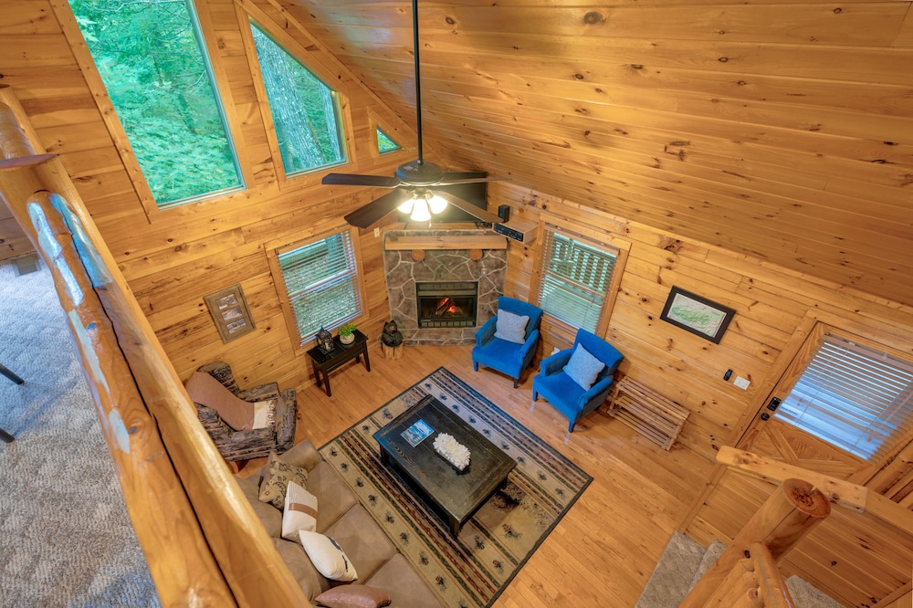 Rosey Bear 2 Bedroom Cabin