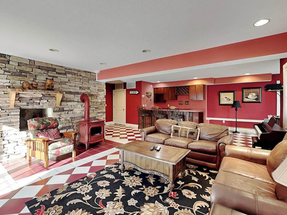 A Lakefront Paradise by Taylor Made Deep Creek