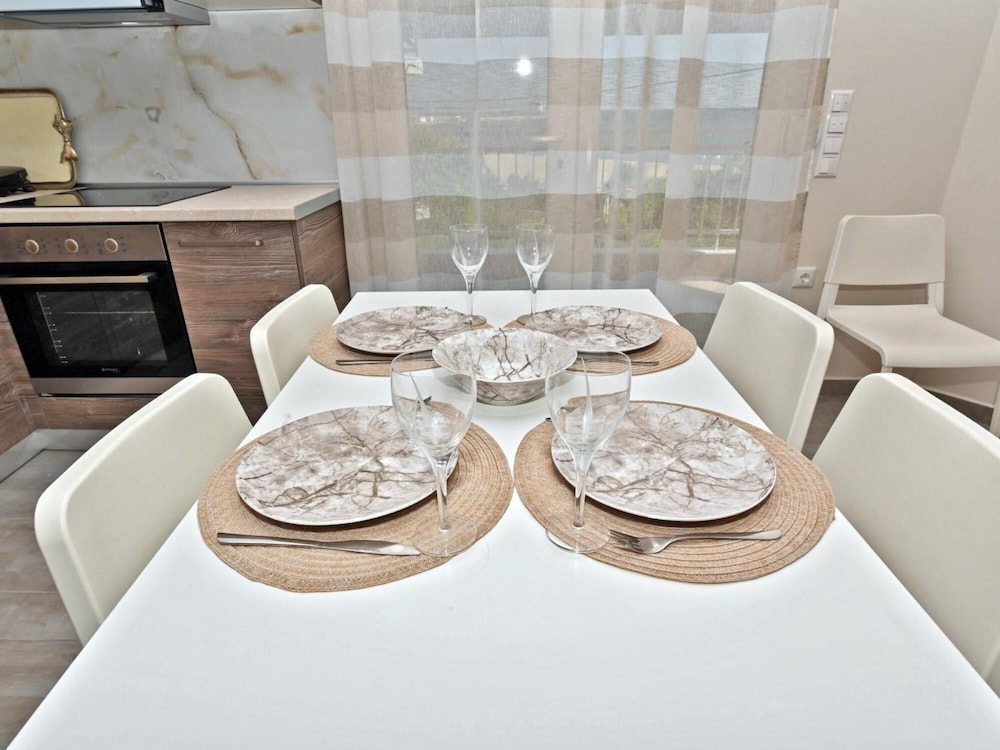 Sabbia Seafront Apartment 3 by Travelpro Services view 4