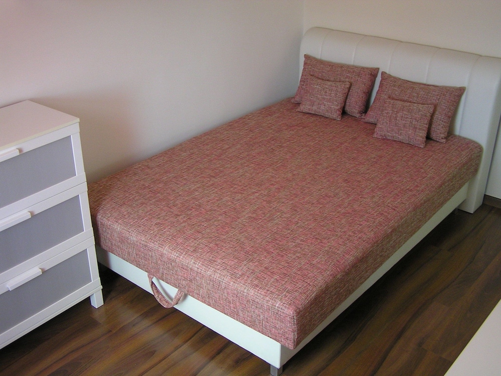 Gréta Wellness Apartmanok - Szt László u view 3