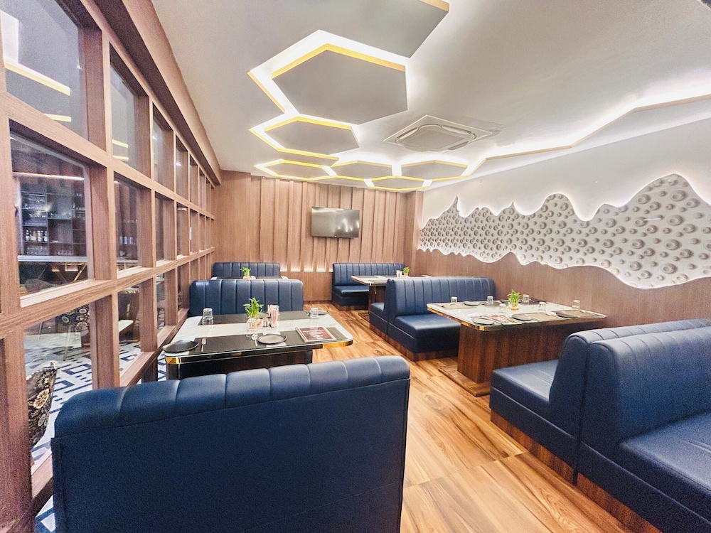 Hotel Mira Siwan