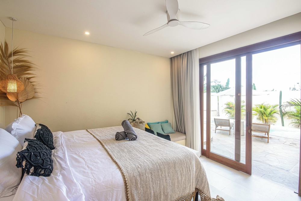 Luxury 4BR Villa With Private Pool in Canggu