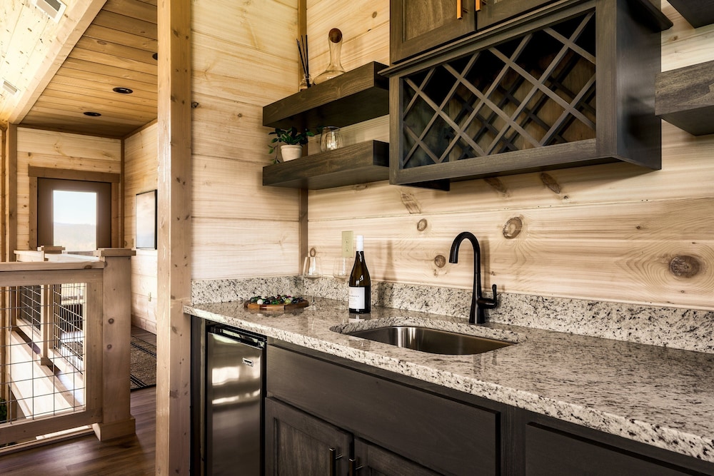 The Luxe 4 Bedroom Cabin