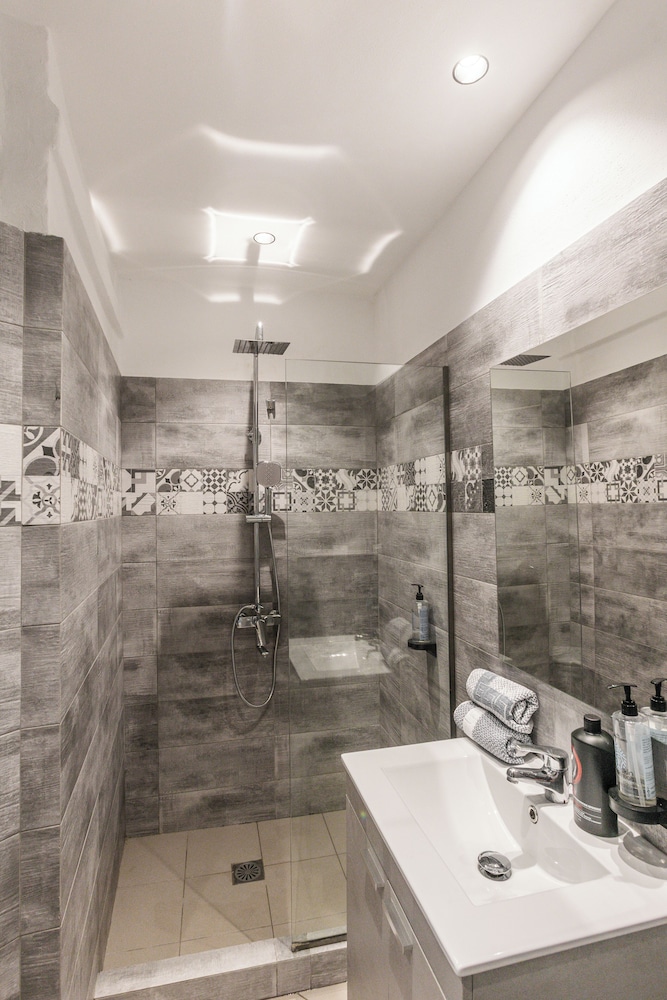 Noima Luxury Suites