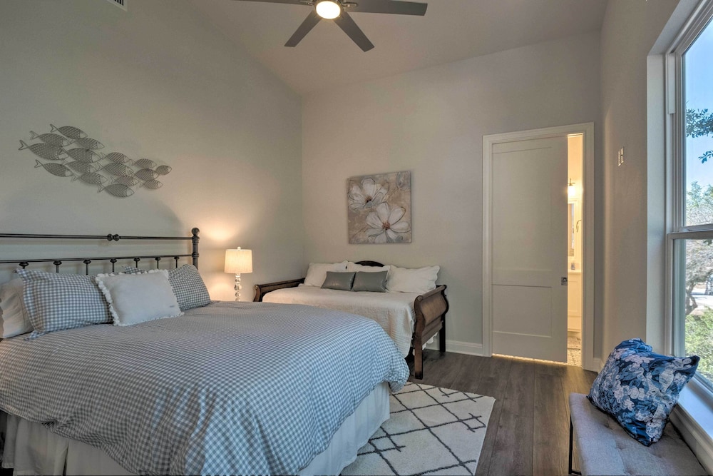 Modern Lake Travis Haven w/ Resort Amenities! - Property Image 30