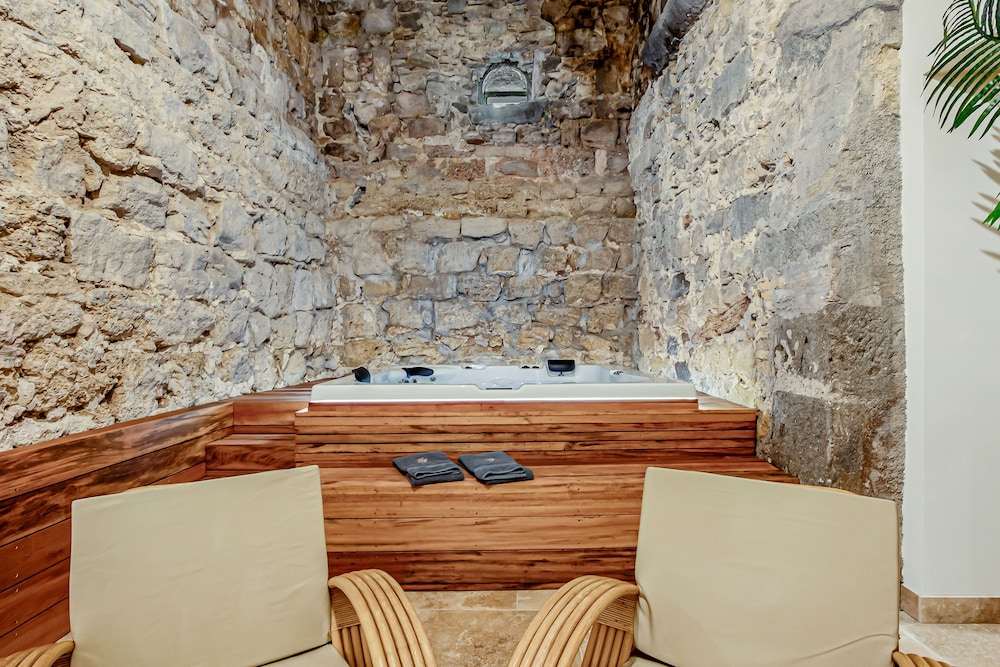 Château Hermitage de Combas