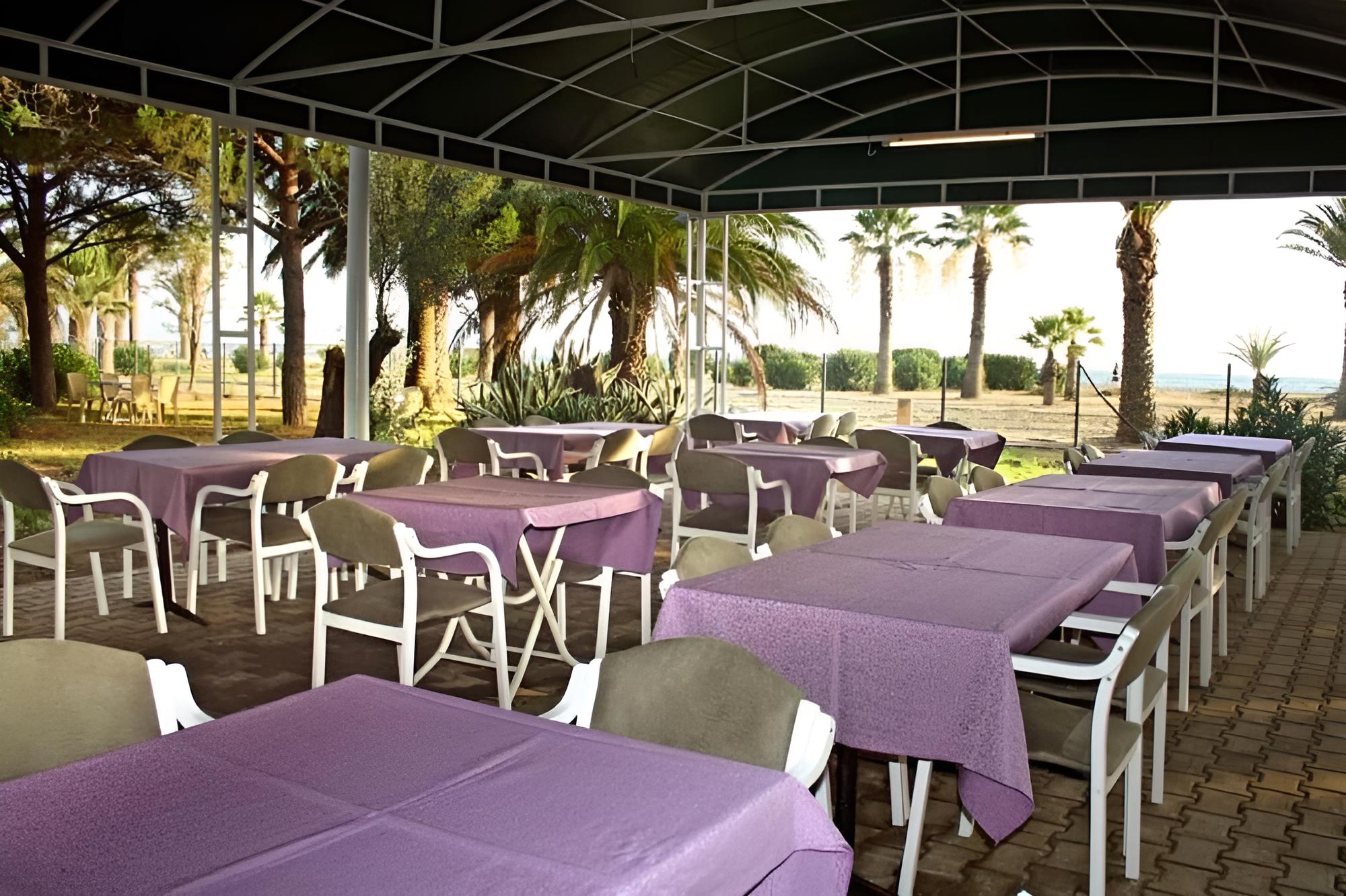 AKCAY PINEA CLUB