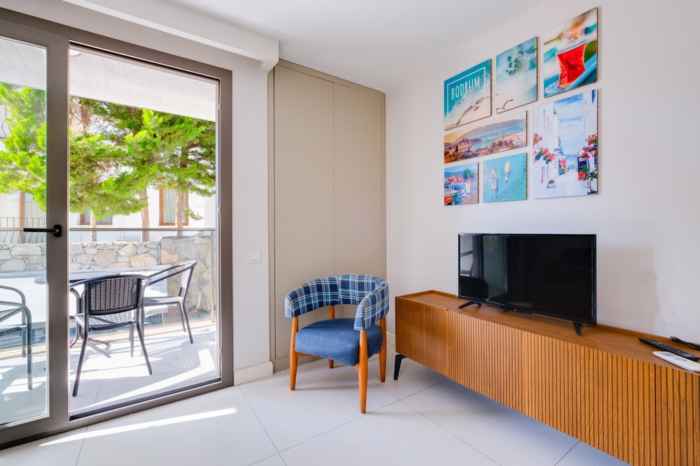 Flat With Shared Pool Near Beach in Bodrum view 4