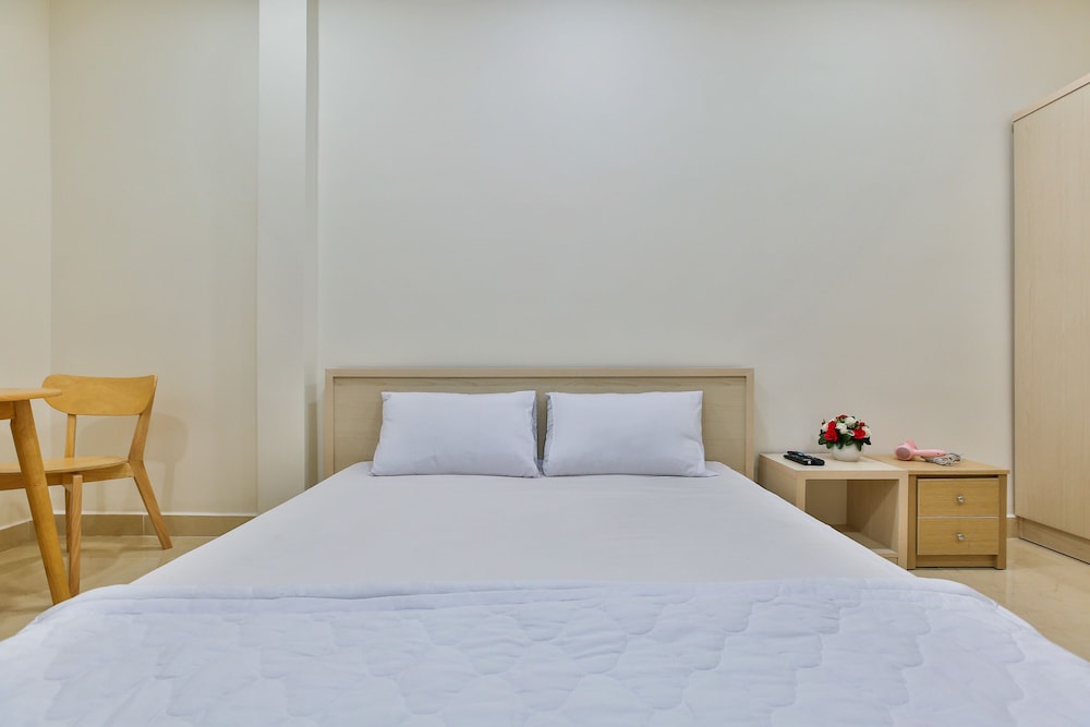Goldstay 218