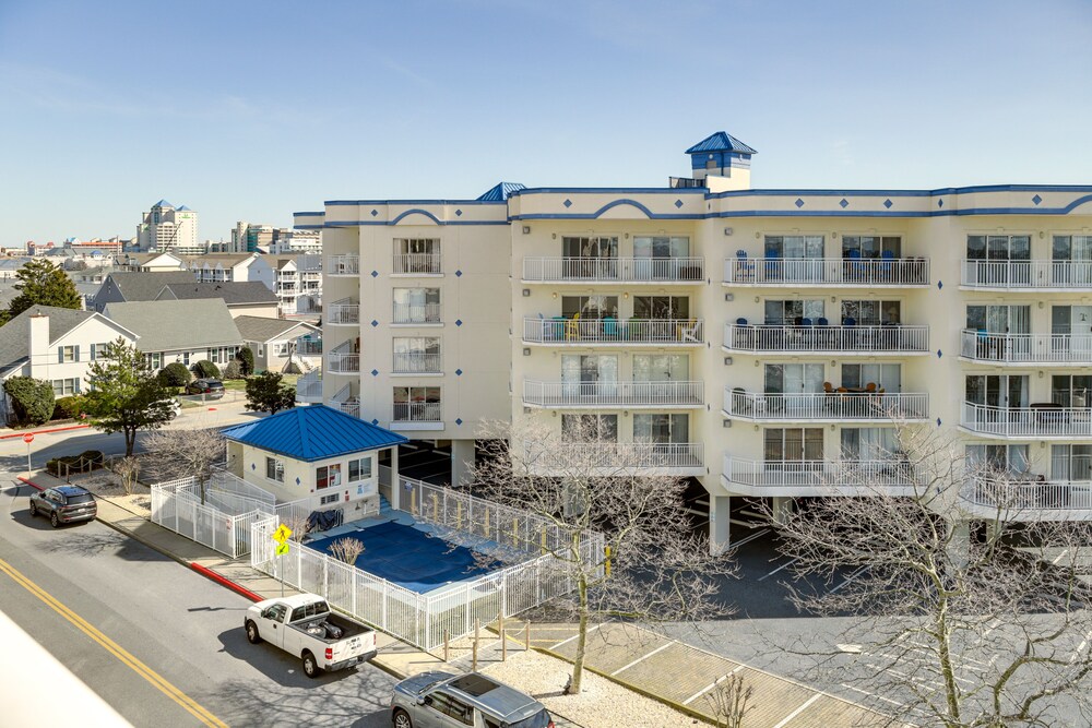 Ocean City Beach Condo: Steps to Boardwalk! view 3