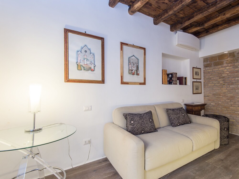 RSH Luxury One Bedroom Fori Imperiali