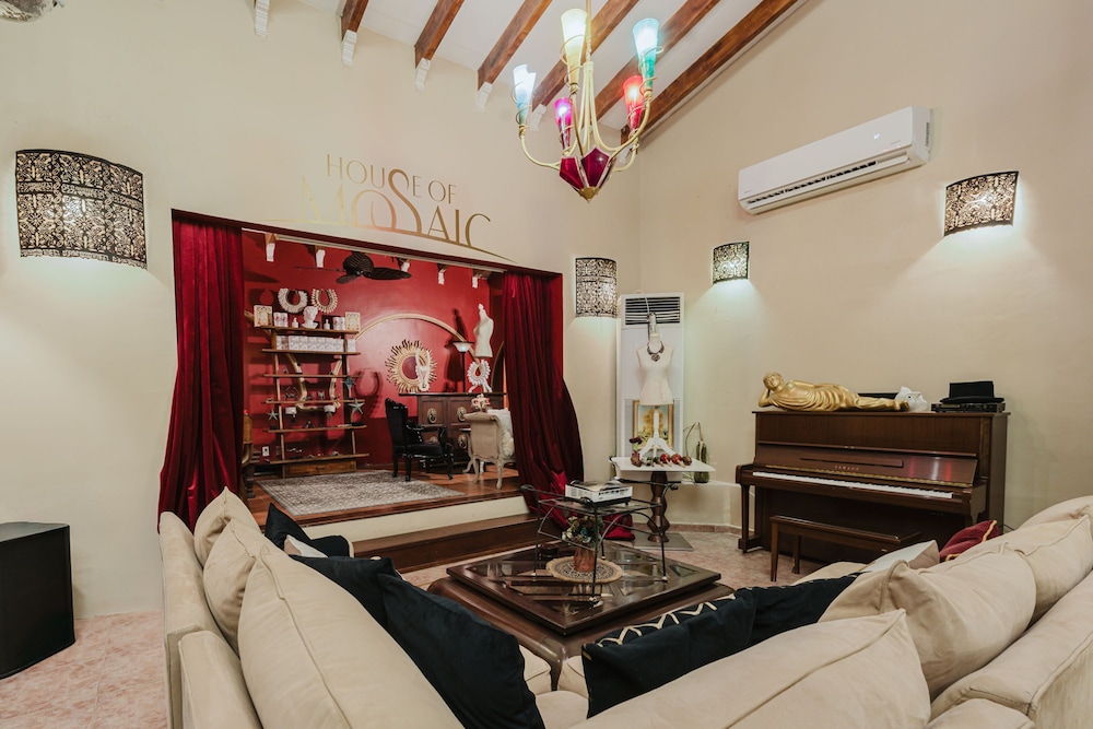 House of Mosaic Aruba - Unique Experience