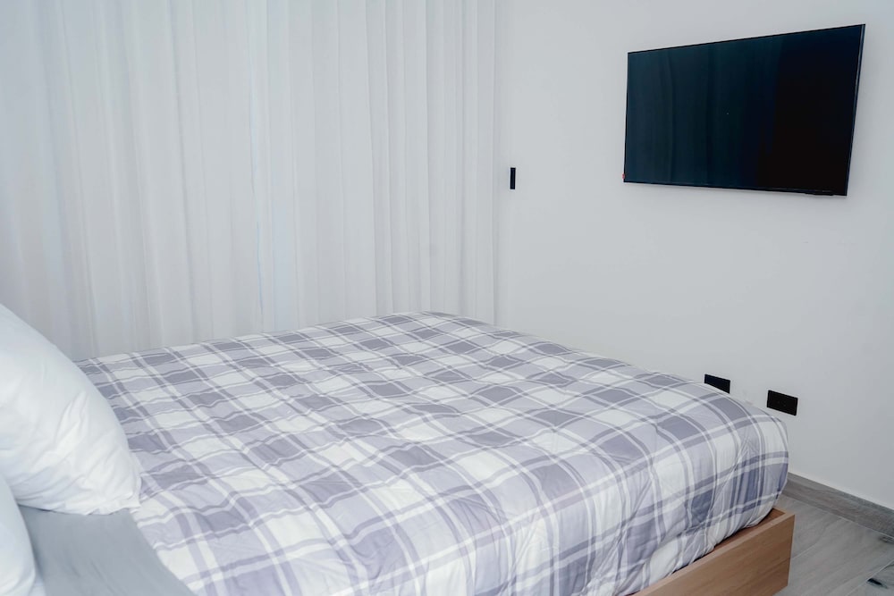 The Towers G406 NOK Fantastic 2BR Apartment by Vistacana Rentals