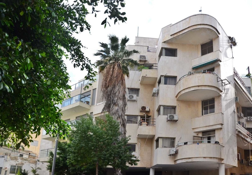 Elena Apartments