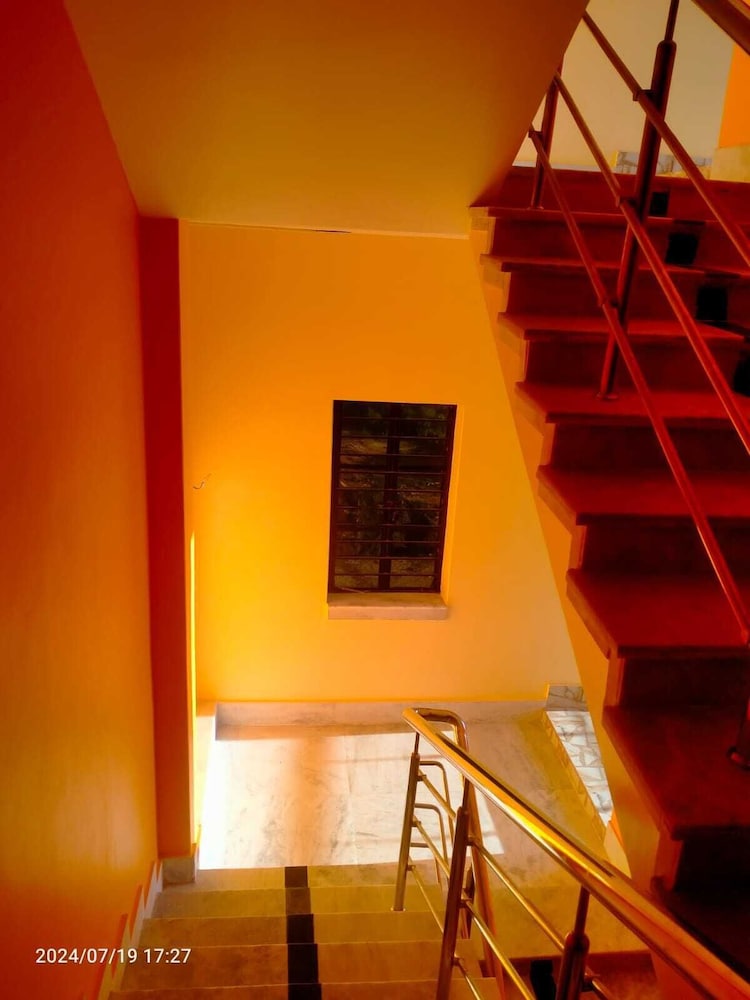 Megh Balika Santiniketan FAMILY Homestay
