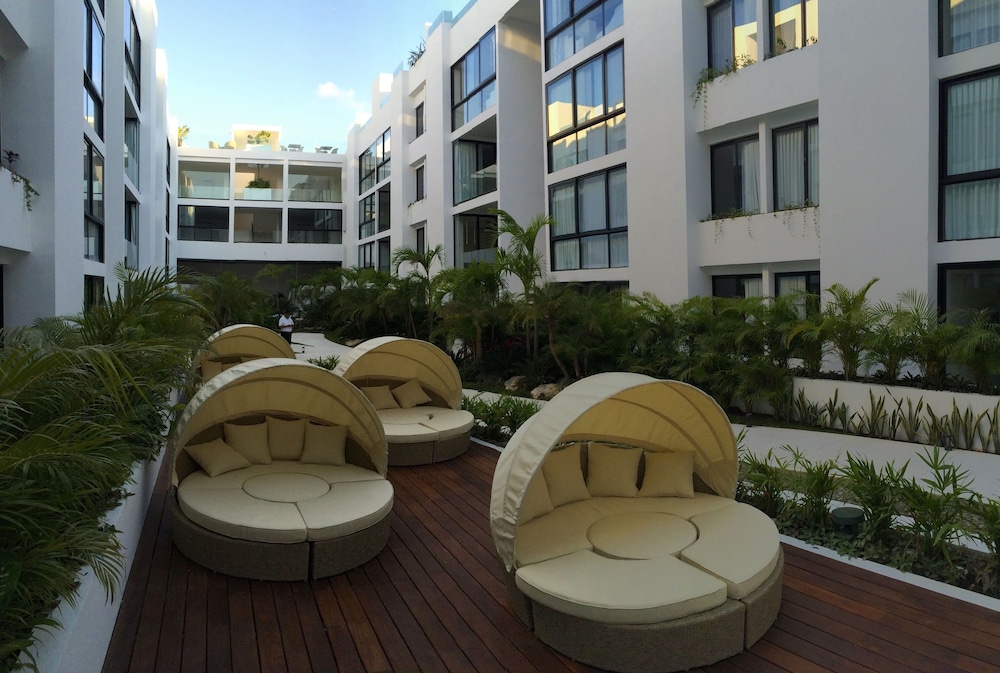 A-Nah Suites Apartamentos by CSR