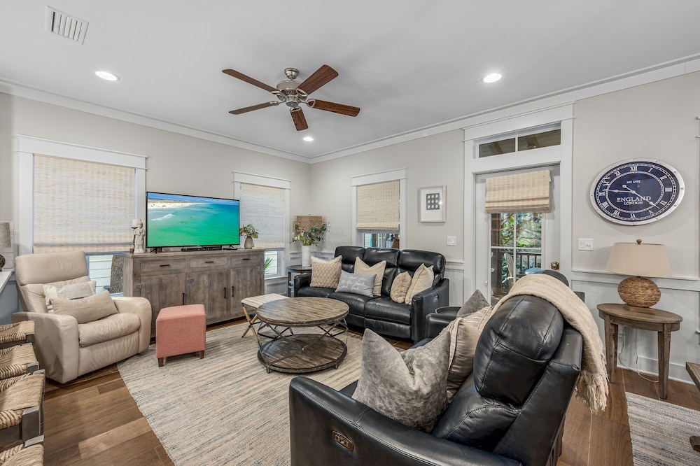 Magnolia Cottages by the Sea by Panhandle Getaways